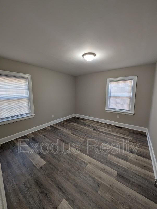 1011 S 7th St - Photo 5 of 10