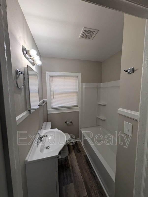 1011 S 7th St - Photo 6 of 10