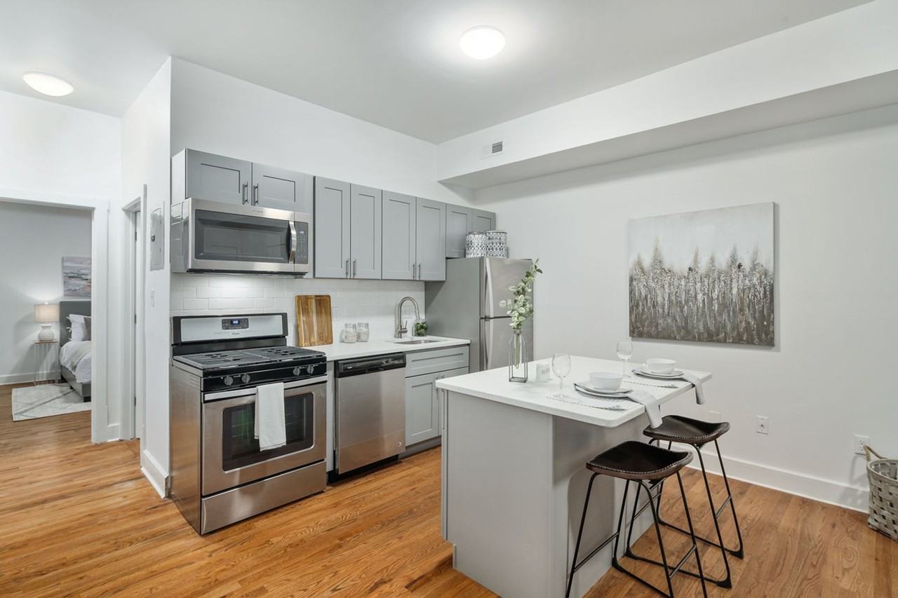 The Ivy - Photo 4 of 12