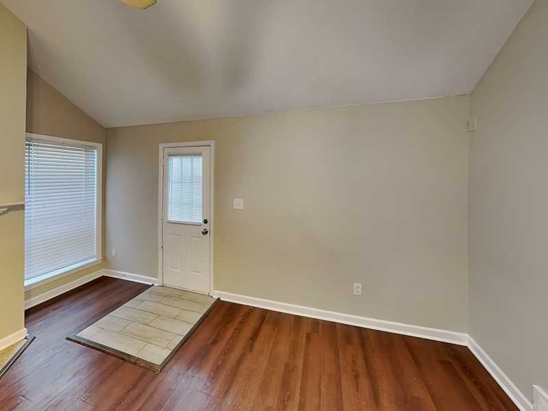 1253 Travers Cv - Photo 2 of 16