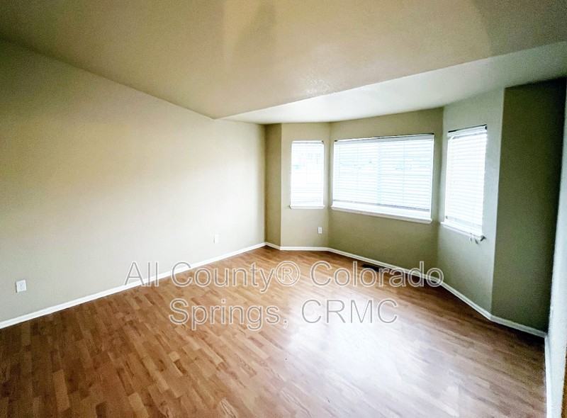 7803 Guinness Way - Photo 3 of 25