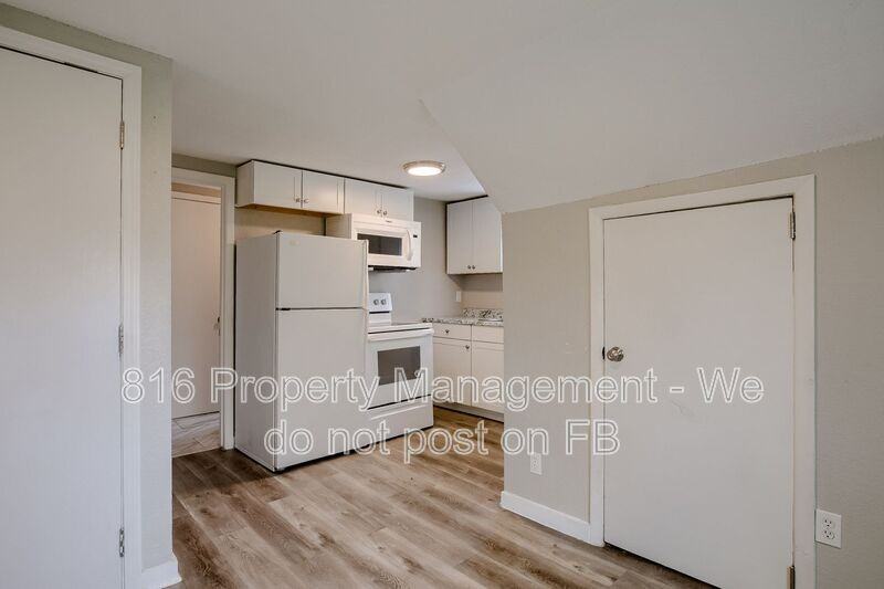 708 S Logan Ave #2B - Photo 3 of 10
