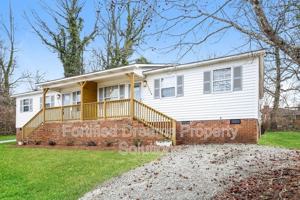 featured image of 2208 Gable Way #B
