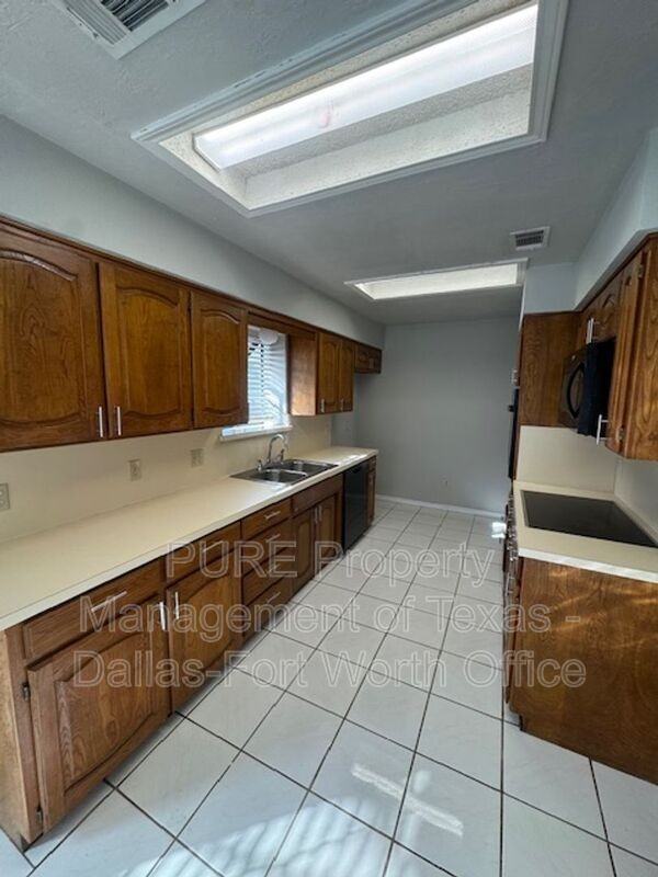 7313 Century Dr - Photo 6 of 19