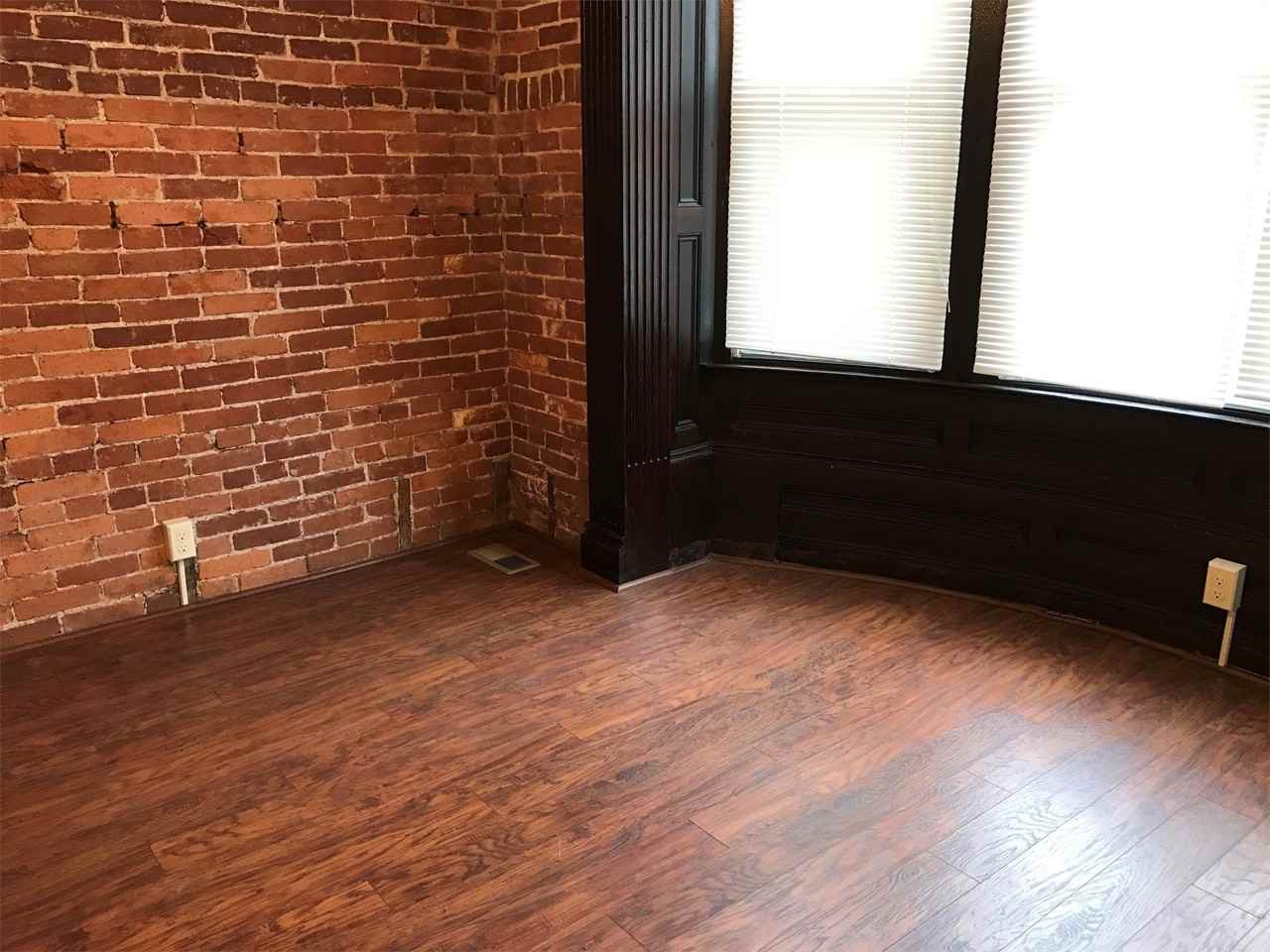 Baum 5519 - Photo 3 of 17