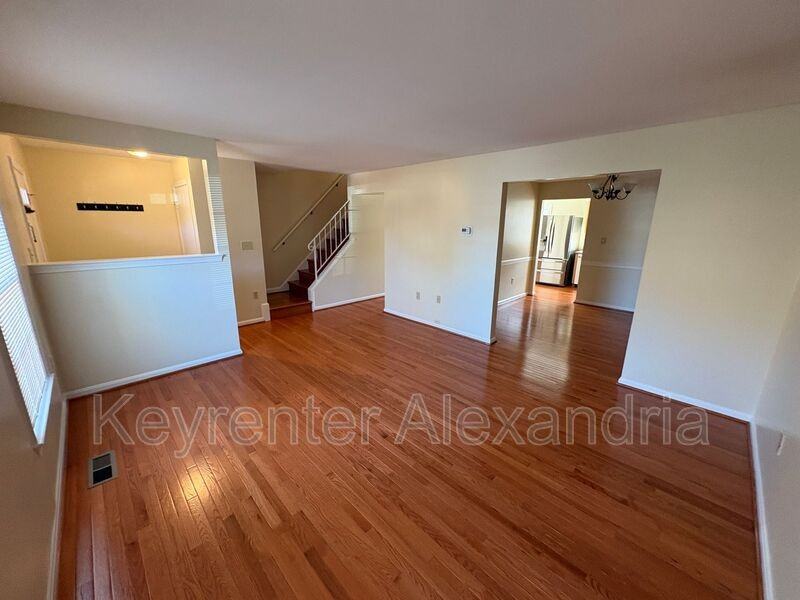 8239 Doctor Craik Ct - Photo 3 of 19