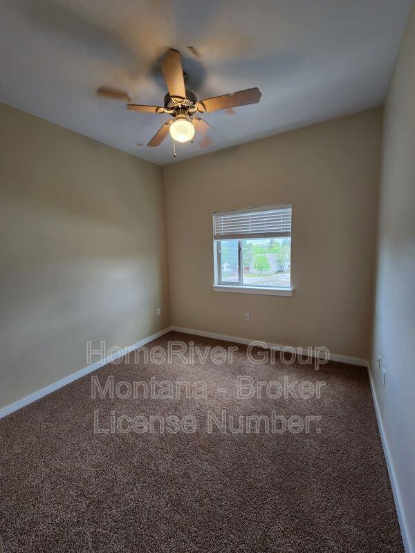 1500 S 14th St W #212 - Photo 2 of 12