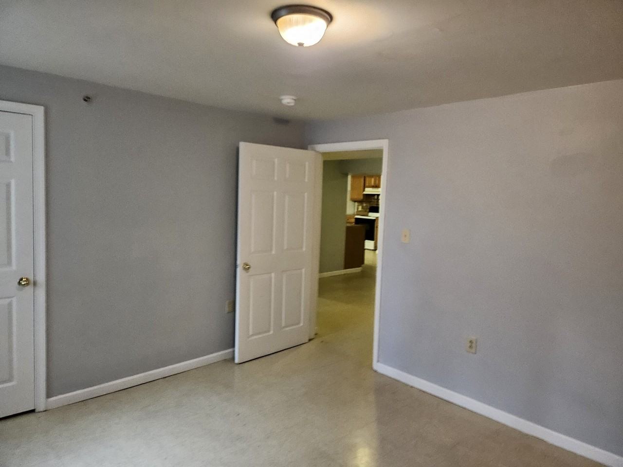 200 East King Street - Photo 2 of 5