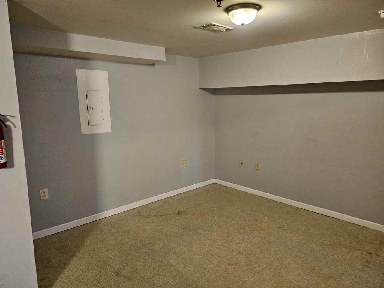 200 East King Street - Photo 4 of 5