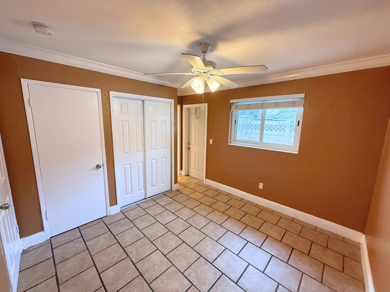 95 Northwest 39th Street - Photo 4 of 29