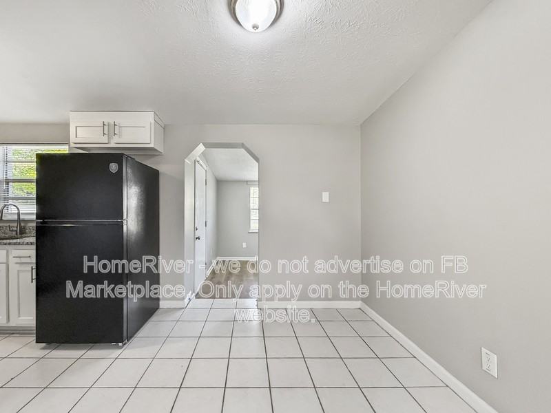 4231 Sabine Dr - Photo 6 of 21