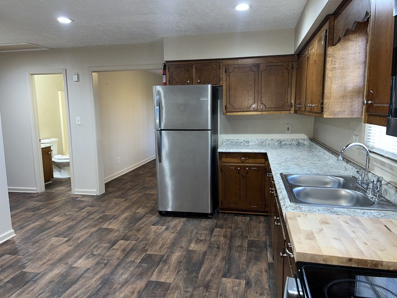 Nottingham Apartments - Photo 5 of 13