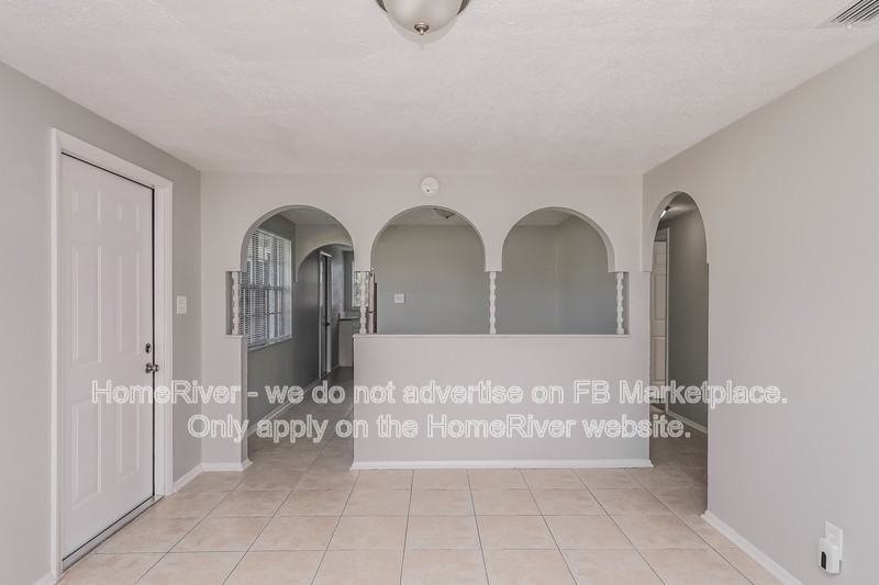 1721 Lancelot Loop - Photo 7 of 19