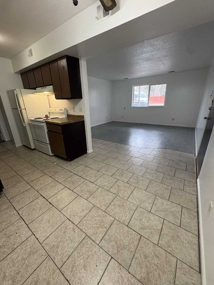 1306 West Michigan Avenue - Photo 4 of 17