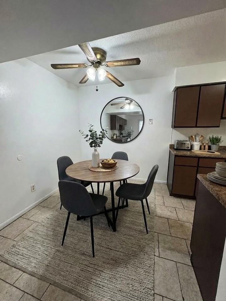 1306 West Michigan Avenue - Photo 5 of 17