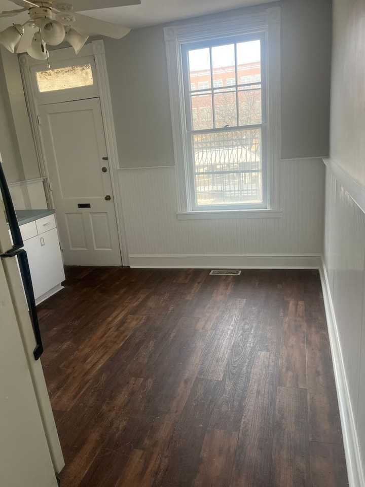 229 N Christian St - Photo 4 of 9