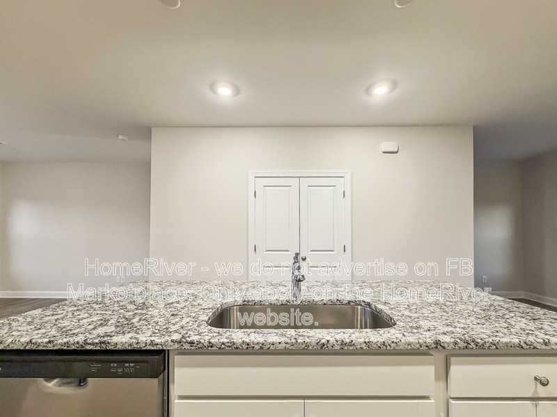 2021 Fishamble St - Photo 7 of 25