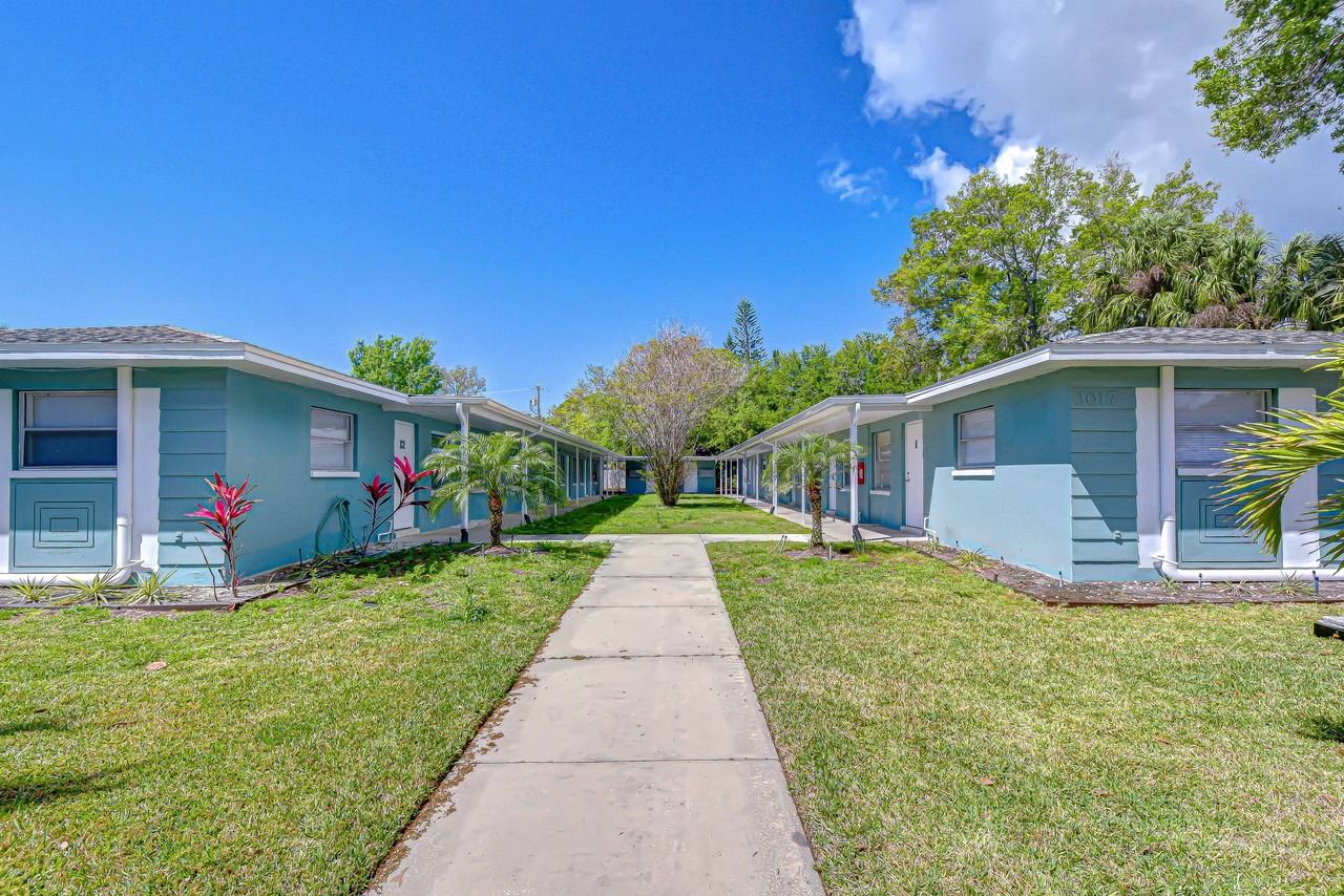 3017 49th Street South - Photo 2 of 42