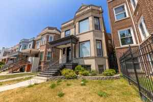 featured image of 1306 W 64th St