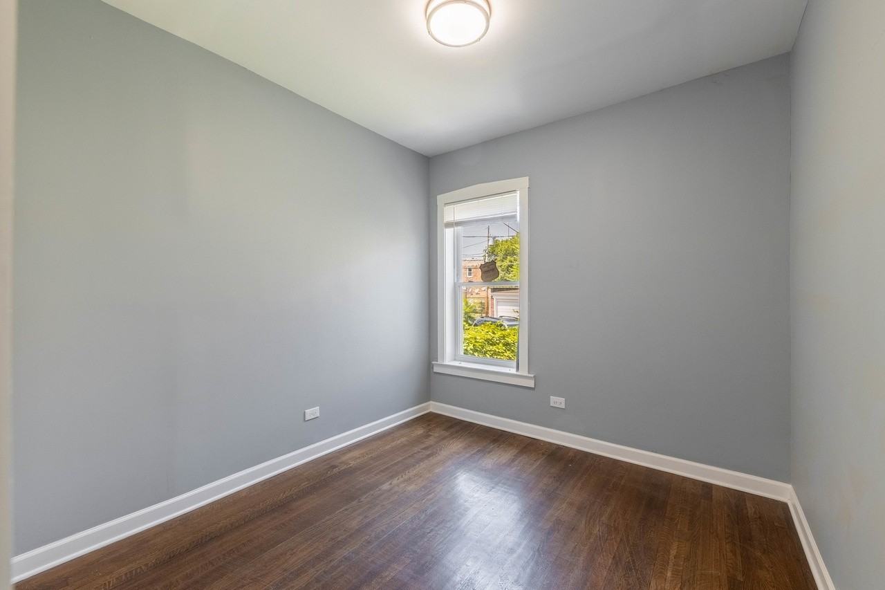 1306 West 64th Street - Photo 6 of 11