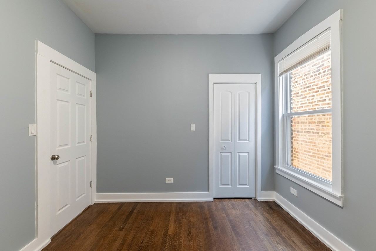 1306 West 64th Street - Photo 7 of 11