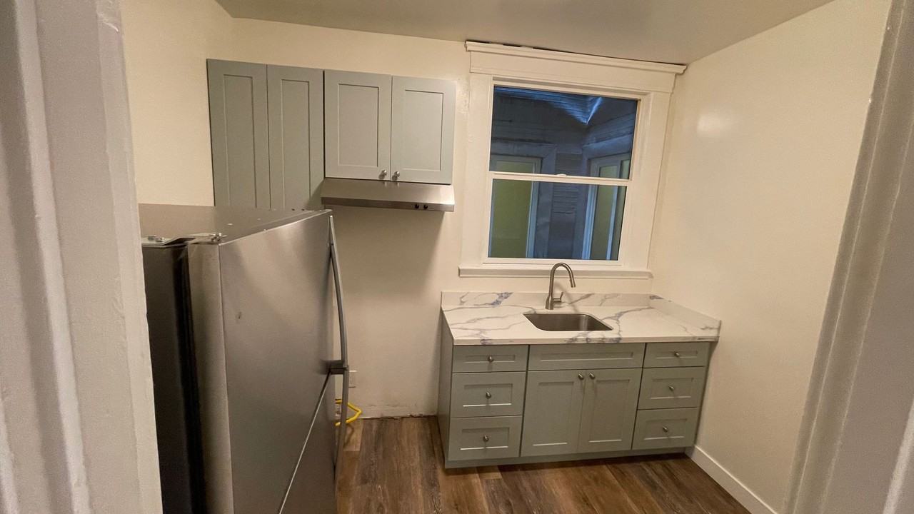 3301 Telegraph Ave. - Photo 5 of 19