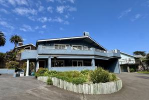 featured image of 2823 Warren St