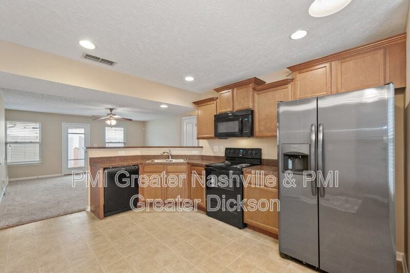 3048 Burnt Pine Dr - Photo 5 of 27