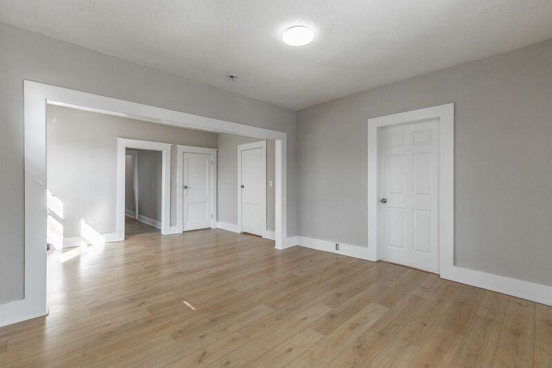 2117 Foust St - Photo 2 of 25