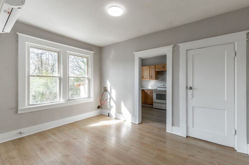 2117 Foust St - Photo 5 of 25