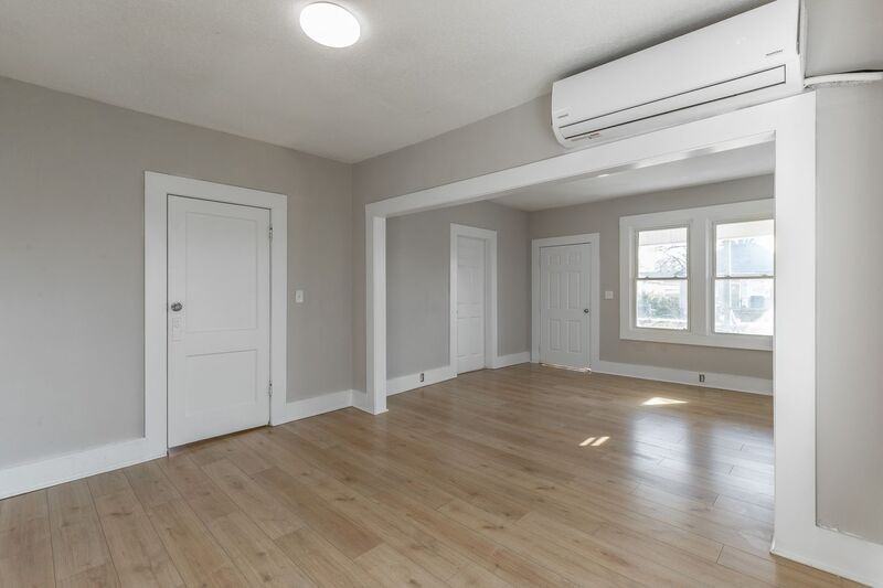 2117 Foust St - Photo 7 of 25