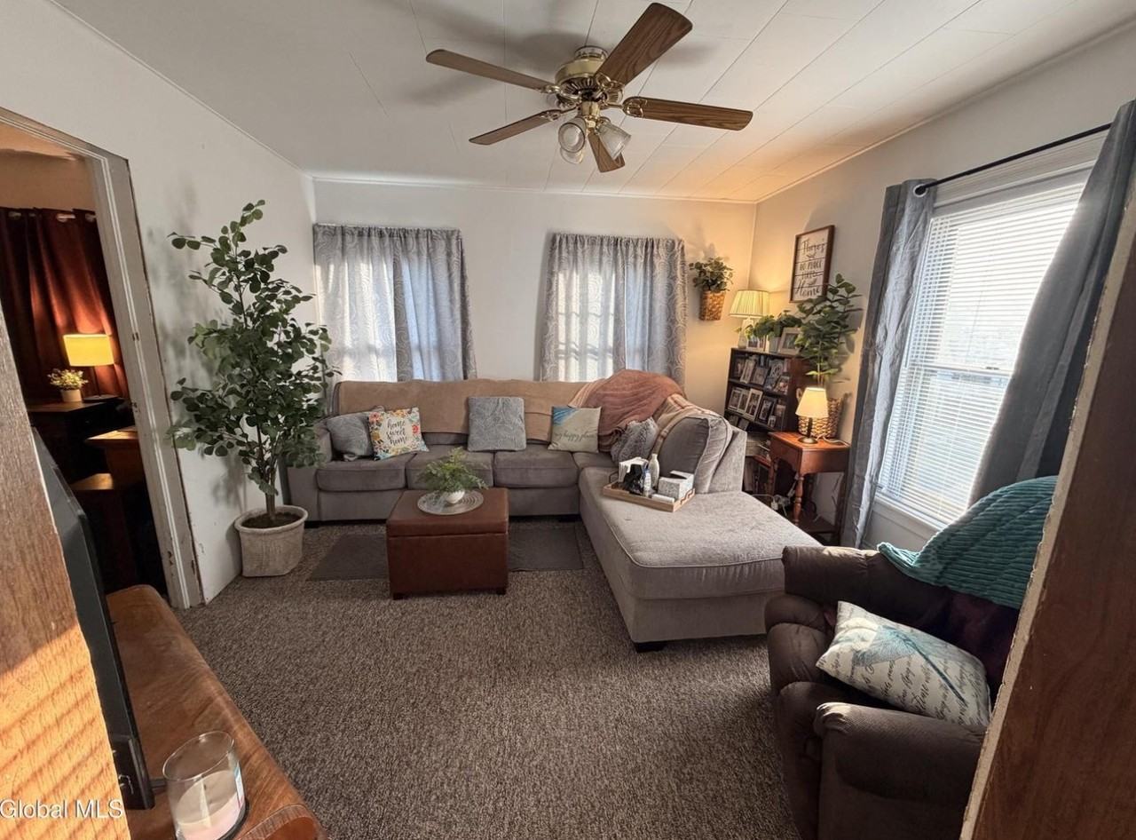 200 Saratoga Avenue - Photo 3 of 11