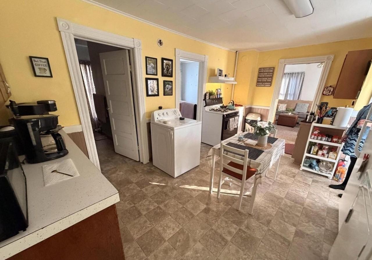 200 Saratoga Avenue - Photo 6 of 11