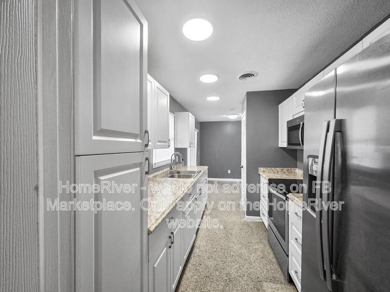 1853 Baylor Ct - Photo 3 of 25