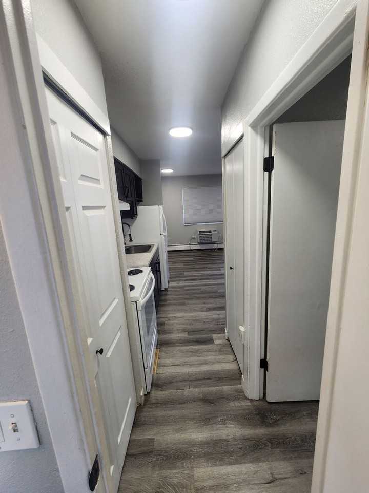 Midtown Gardens - Photo 2 of 6