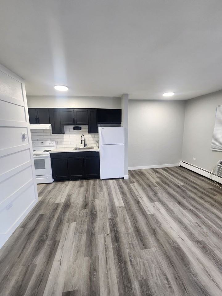 Midtown Gardens - Photo 5 of 6