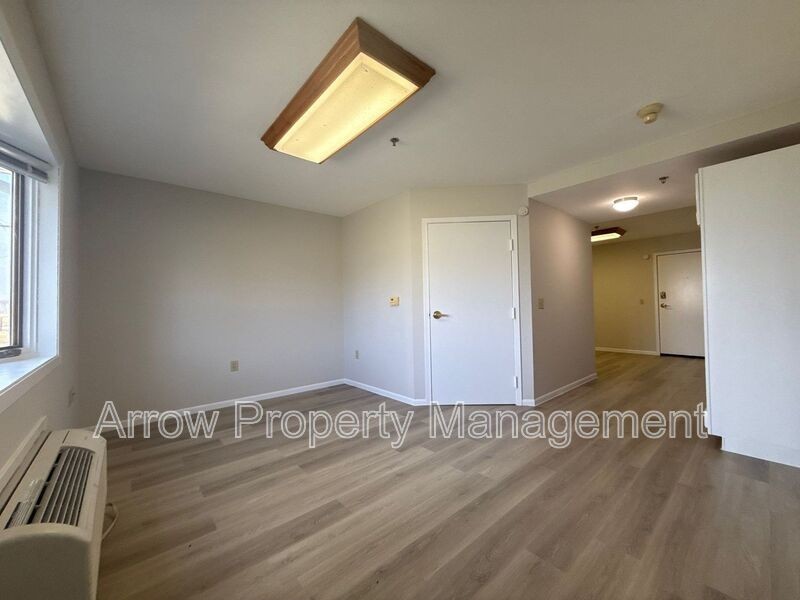 180 Poppe Dr - Photo 2 of 9