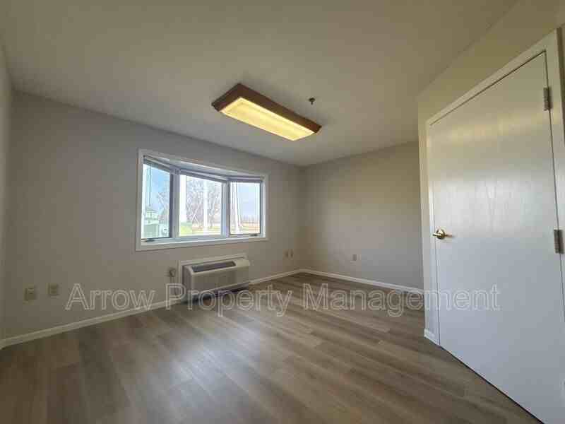 180 Poppe Dr - Photo 4 of 9