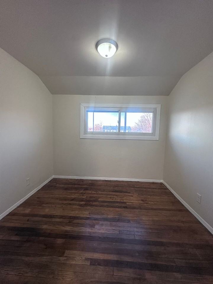 5026 Kentucky St - Photo 5 of 8