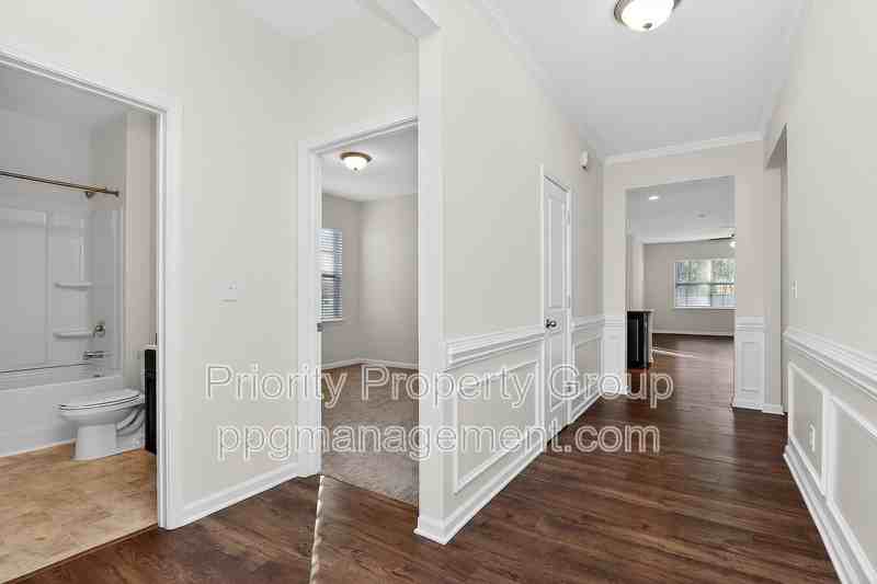 2212 Apple Glen Ln - Photo 4 of 29