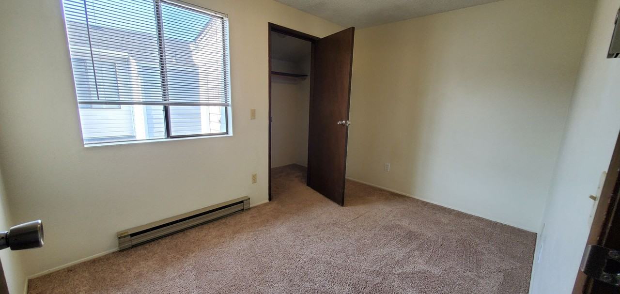 Spacious Apartments with Parking & Storage in Prime Location - Photo 7 of 27