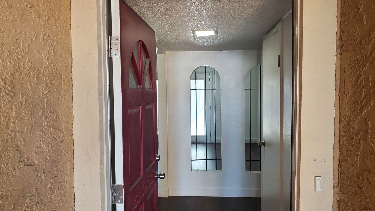 3834 Cirrus Ave - Photo 3 of 26