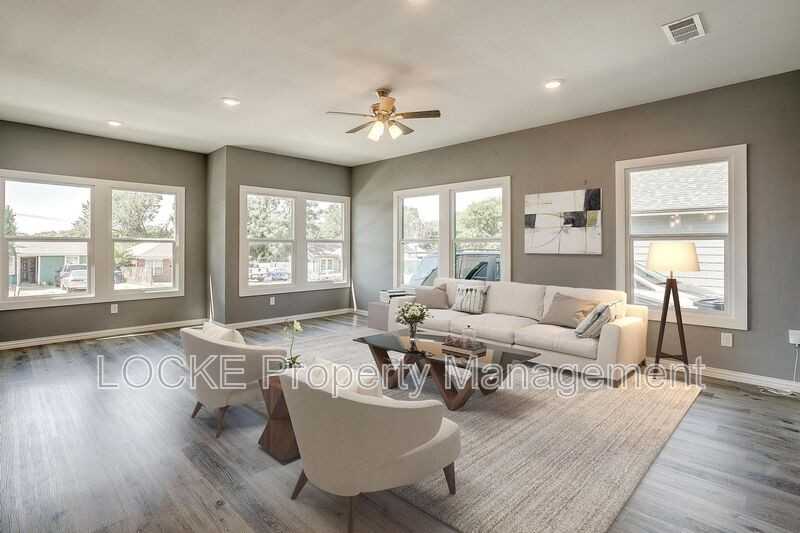 1117 E Cantey St - Photo 4 of 26