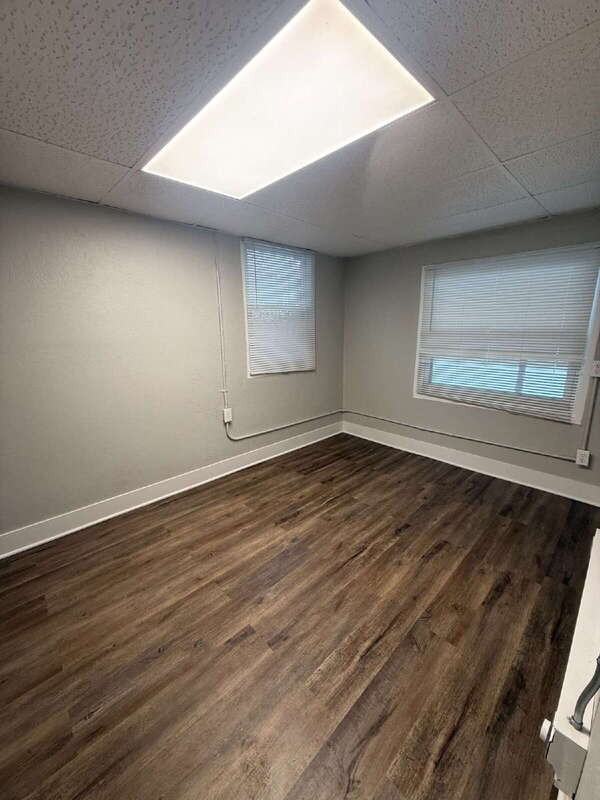 1320 1/2 Broad St - Photo 3 of 10