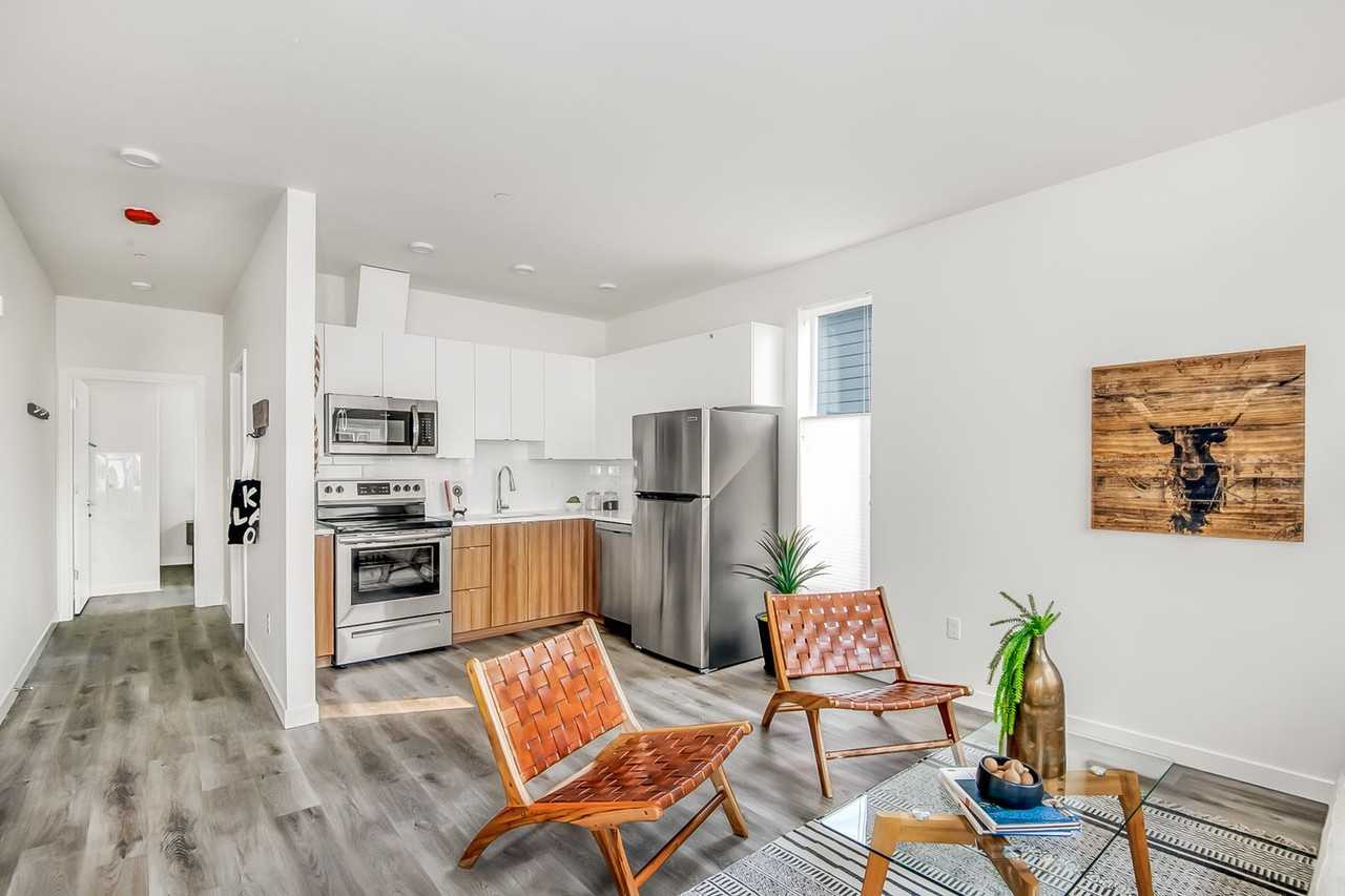 6712 N Montana Avenue - Photo 2 of 29