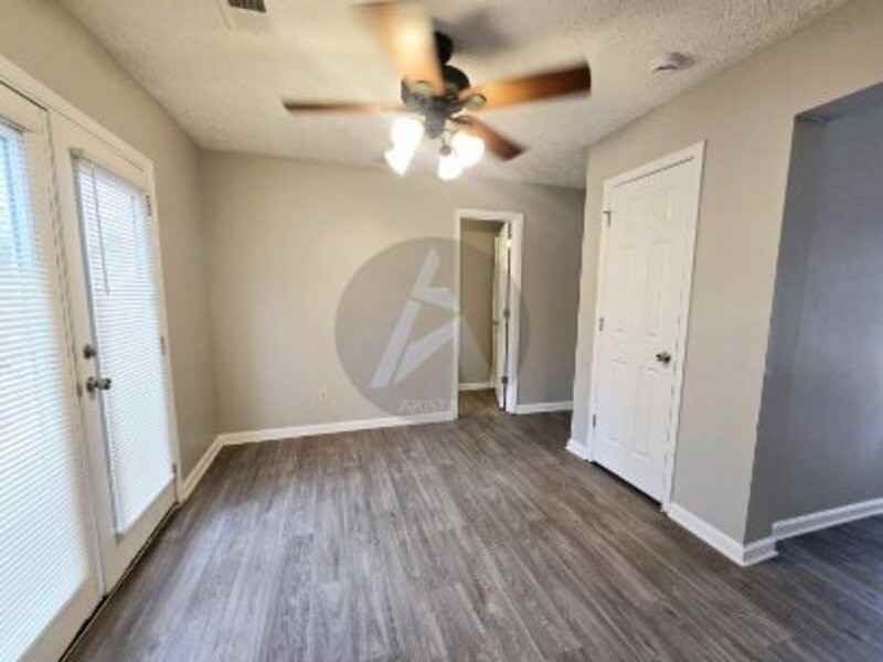 1836 Potomac Pl - Photo 5 of 23