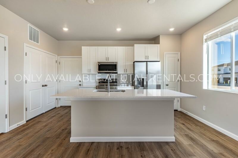 100 N Riverside Dr - Photo 6 of 27