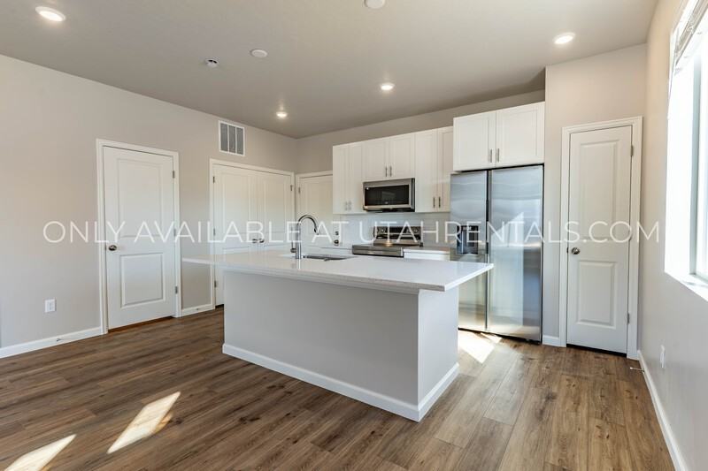 100 N Riverside Dr - Photo 7 of 27