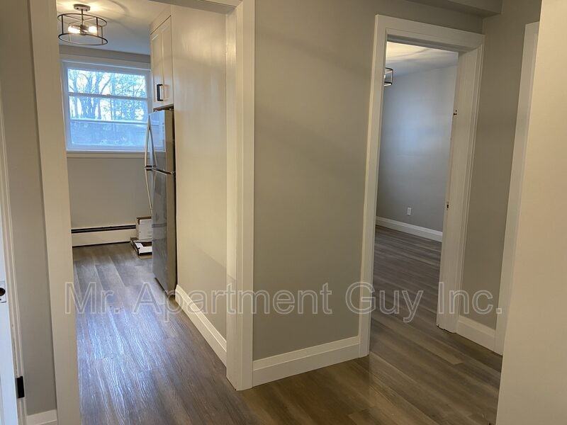 1148 Queens Blvd #1 - Photo 6 of 7