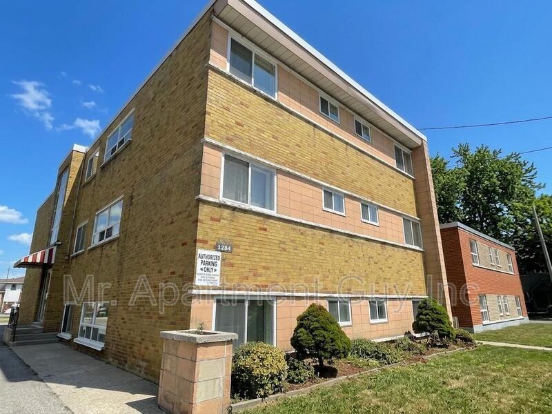 1284 Fennell Ave E #6 - Photo 2 of 18